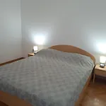 Apartment Zarok 2 *