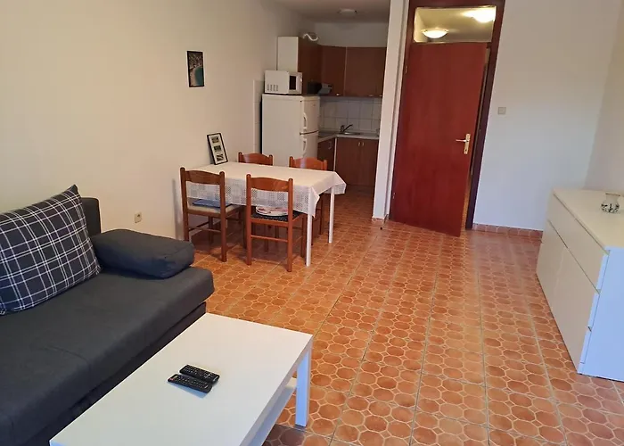 Apartment Zarok 2